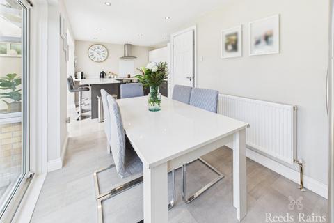 4 bedroom semi-detached house for sale, Evendale, North Yorkshire TS14