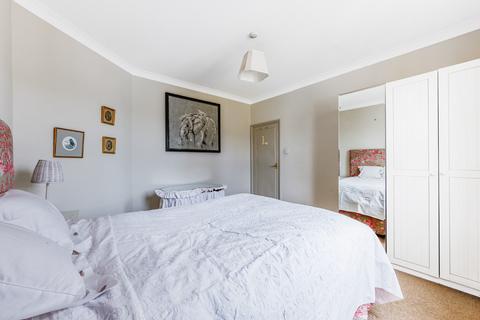 2 bedroom flat for sale, Queen's Club Gardens, London, Greater London, W14