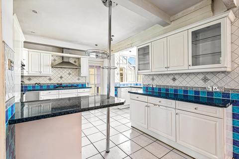 4 bedroom detached house for sale, Welford Road, Leicester