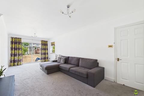 90 Preston Drive, Bexleyheath, DA7 4UE