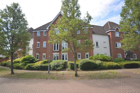 2 bedroom apartment to rent, Wickham Crescent, CM1