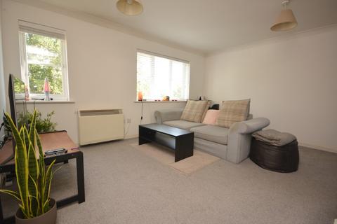 2 bedroom apartment to rent, Wickham Crescent, CM1