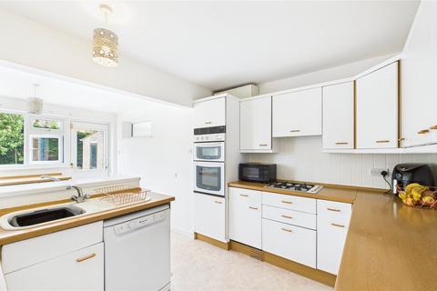 35 Mount Pleasant Close, Lightwater, GU18 5TR