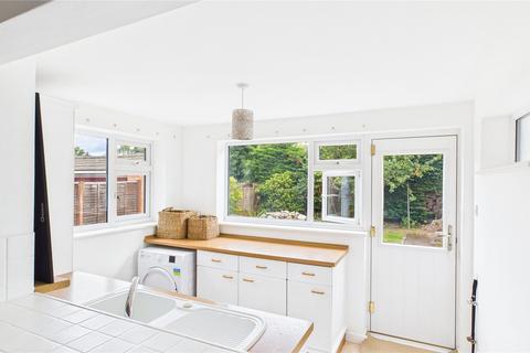 35 Mount Pleasant Close, Lightwater, GU18 5TR