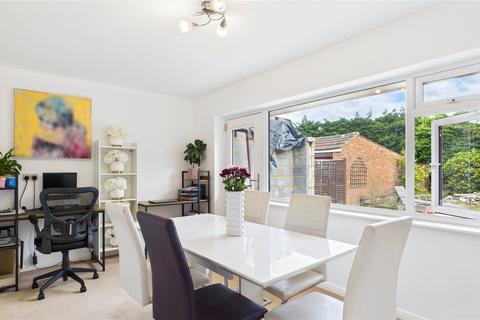 35 Mount Pleasant Close, Lightwater, GU18 5TR