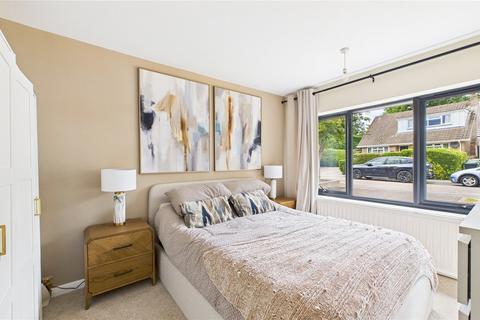 35 Mount Pleasant Close, Lightwater, GU18 5TR