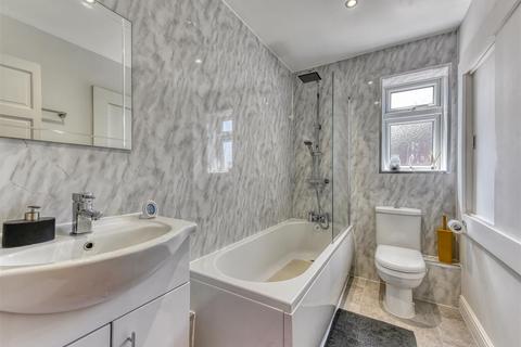 34 Tyning Close, Wolverhampton, WV9 5QH