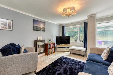34 Tyning Close, Wolverhampton, WV9 5QH