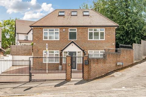 6 bedroom detached house for sale - The Vale, Coulsdon CR5