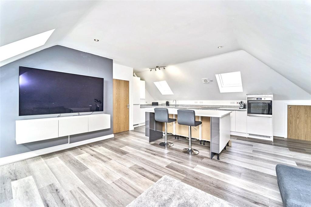 Curated visual reference: Kings Road Evesham Worcestershire 2 Bed Penthouse For Sale Photo Inspiration