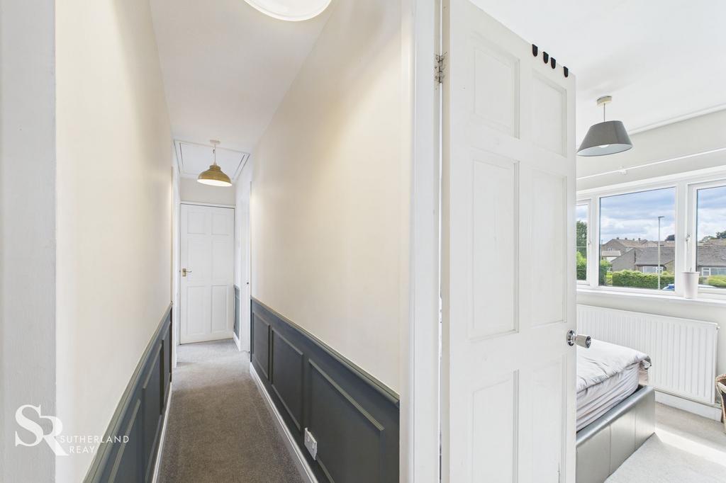 Landing & Hallway