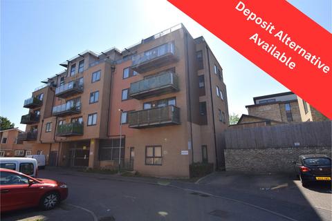 2 bedroom apartment to rent, Weave Court, Romford RM1