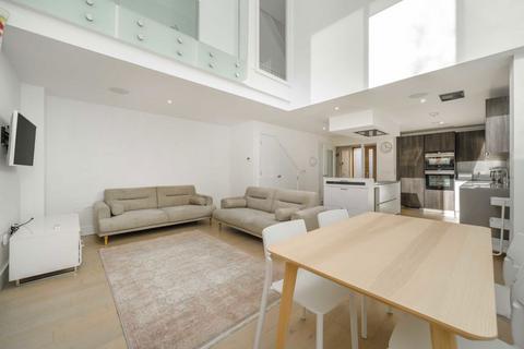 3 bedroom house to rent, Vinery Way, London W6