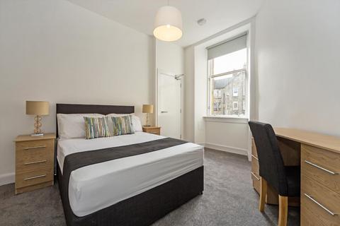 2 bedroom flat to rent, Hillfoot Street, Glasgow, G31