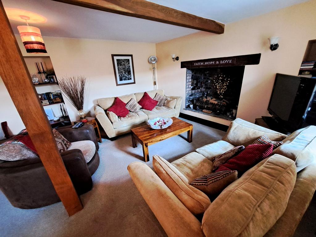 Living/Dining Room