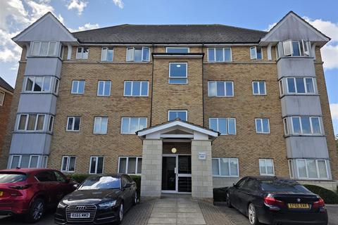 2 bedroom flat for sale, St Leonards Close, Grays