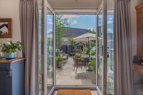 4 bedroom terraced house for sale, Sir Bernard Lovell Road, Malmesbury, SN16