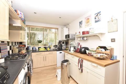 2 bedroom terraced house to rent, Baden House, BATH BA1