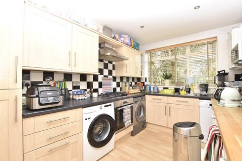 2 bedroom terraced house to rent, Baden House, BATH BA1