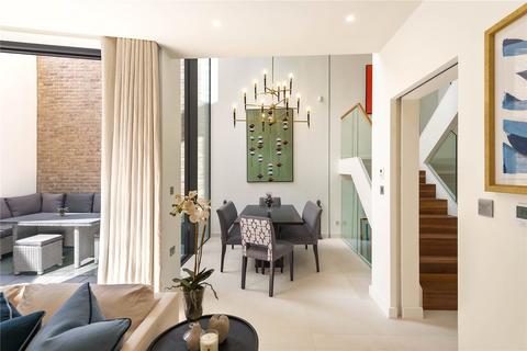 undefined, Cotswold Mews, London, SW11