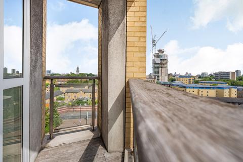 1 bedroom apartment to rent, West Ferry Circus, London E14
