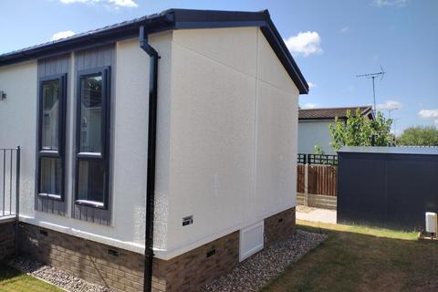2 bedroom park home for sale, Clapham Bedford