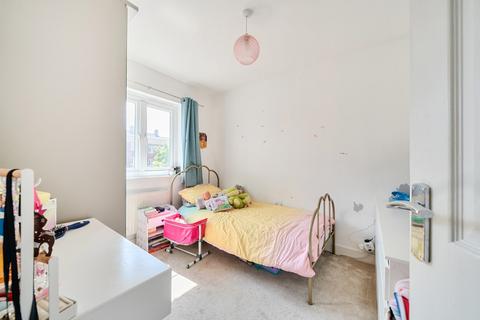 58 Britten Road, Swindon, SN25 2HQ