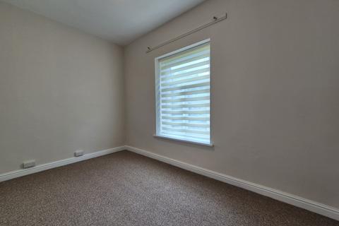2 bedroom terraced house for sale, Huddersfield Road, Oldham, OL4
