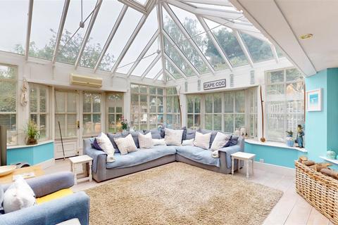 4 bedroom detached house for sale, Priors Park, Emerson Valley, Milton Keynes