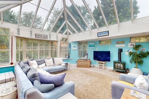 4 bedroom detached house for sale, Priors Park, Emerson Valley, Milton Keynes