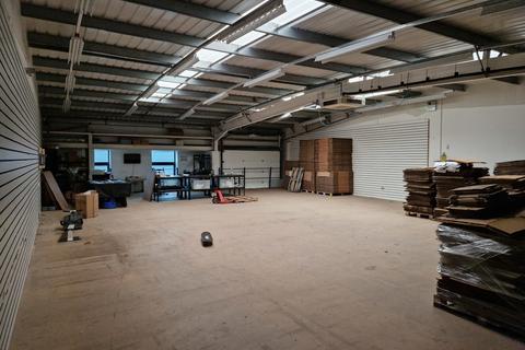 Warehouse to rent, Summerleys Rd Princes Risborough HP27 9LE