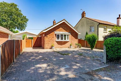2 bedroom detached bungalow for sale, Bittering Street, Gressenhall