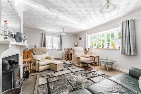 2 bedroom detached bungalow for sale, Bittering Street, Gressenhall