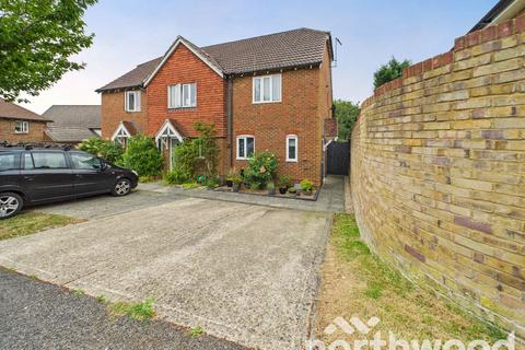 2 bedroom end of terrace house for sale, Badgers Den, Singleton, Ashford, TN23