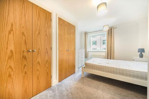 2 bedroom flat for sale, Wapping High Street, London E1W
