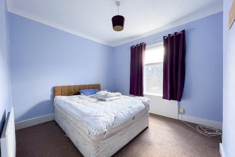 2 bedroom end of terrace house for sale, Christchurch Road, Gravesend, Kent, DA12
