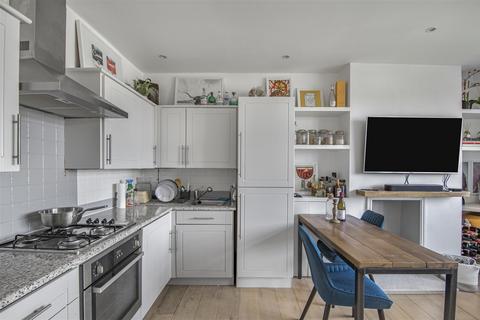 1 bedroom flat for sale, Upper Richmond Road West, East Sheen, SW14
