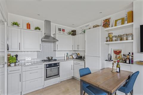 1 bedroom flat for sale, Upper Richmond Road West, East Sheen, SW14