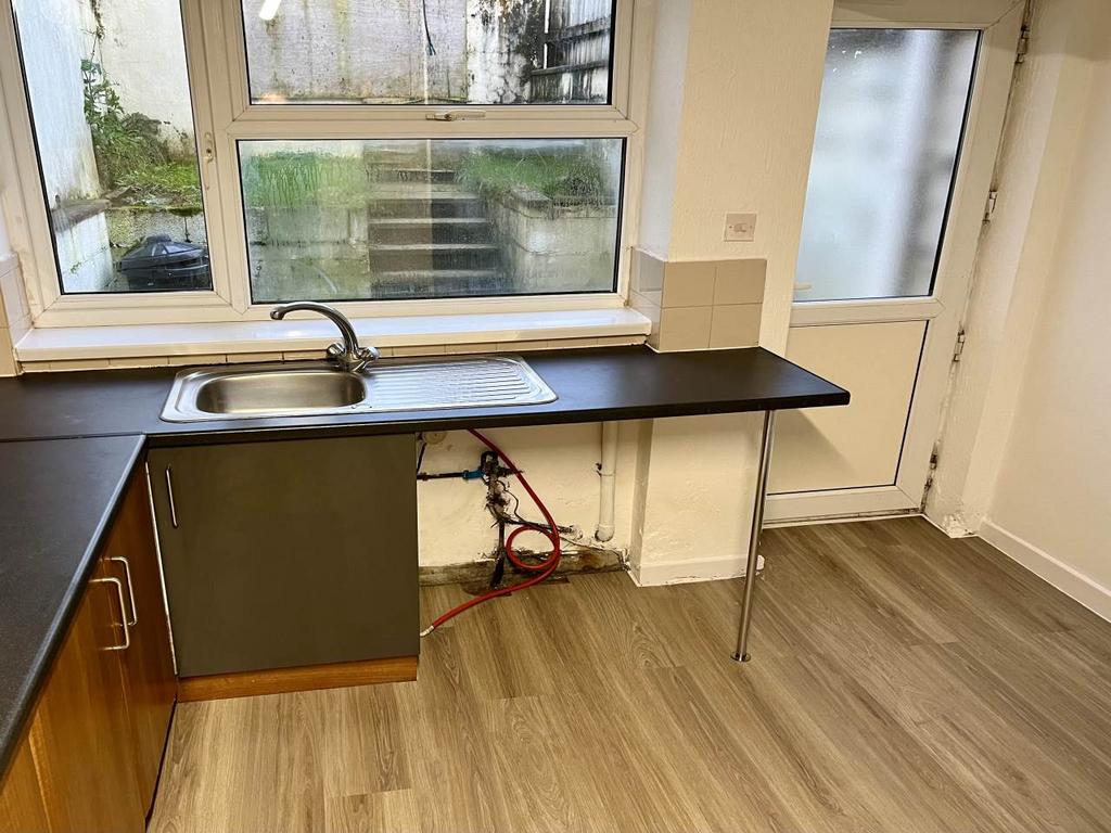 Kitchen 3