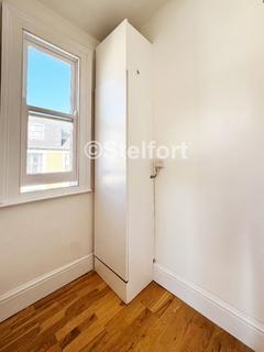 2 bedroom flat to rent, St. John's Grove, London N19