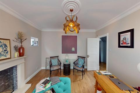5 bedroom detached house for sale, Stradbroke Grove, Buckhurst Hill, IG9