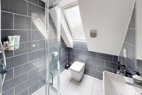 5 bedroom detached house for sale, Stradbroke Grove, Buckhurst Hill, IG9