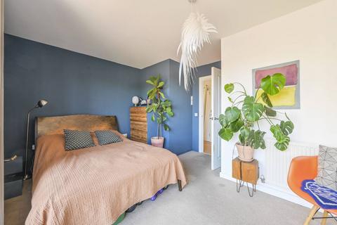2 bedroom flat for sale, Ridley House, E14, Tower Hamlets, London, E14
