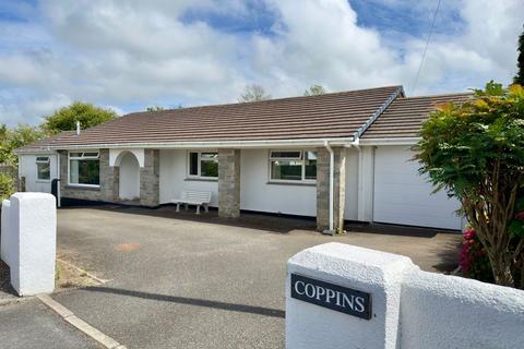 5 bedroom detached bungalow for sale, Tredrizzick, Rock