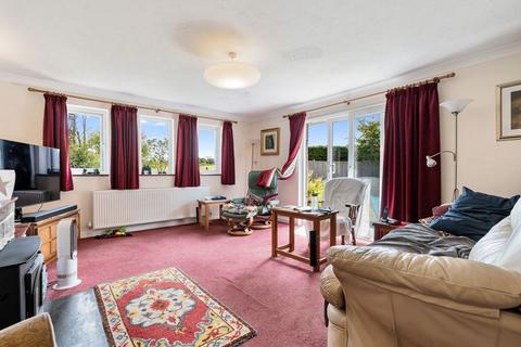 5 bedroom detached bungalow for sale, Tredrizzick, Rock