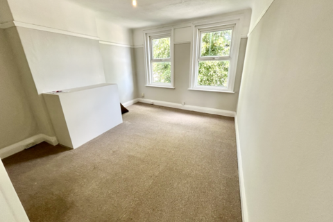 3 bedroom apartment to rent, 1101b Christchurch Road, Boscombe East