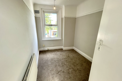 3 bedroom apartment to rent, 1101b Christchurch Road, Boscombe East