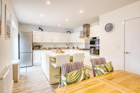 45 Egret Drive, Yatton, Bristol, BS49 4FN
