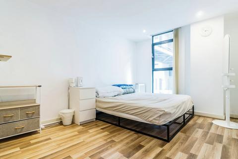 2 bedroom apartment for sale, Commercial Street, Manchester M15