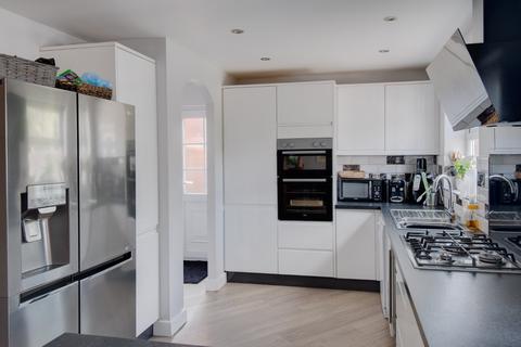 4 bedroom detached house for sale, Briar Close, Lickey End, Bromsgrove, Worcestershire, B60